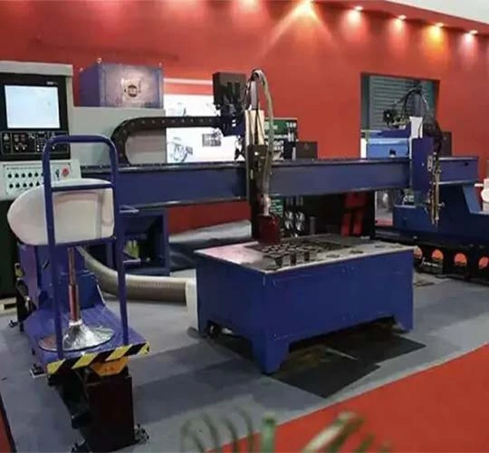 HNC-4000 verdadeiro buraco HD de alta definição de precisão CNC máquina de corte plasma